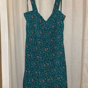 Love the shade of green!